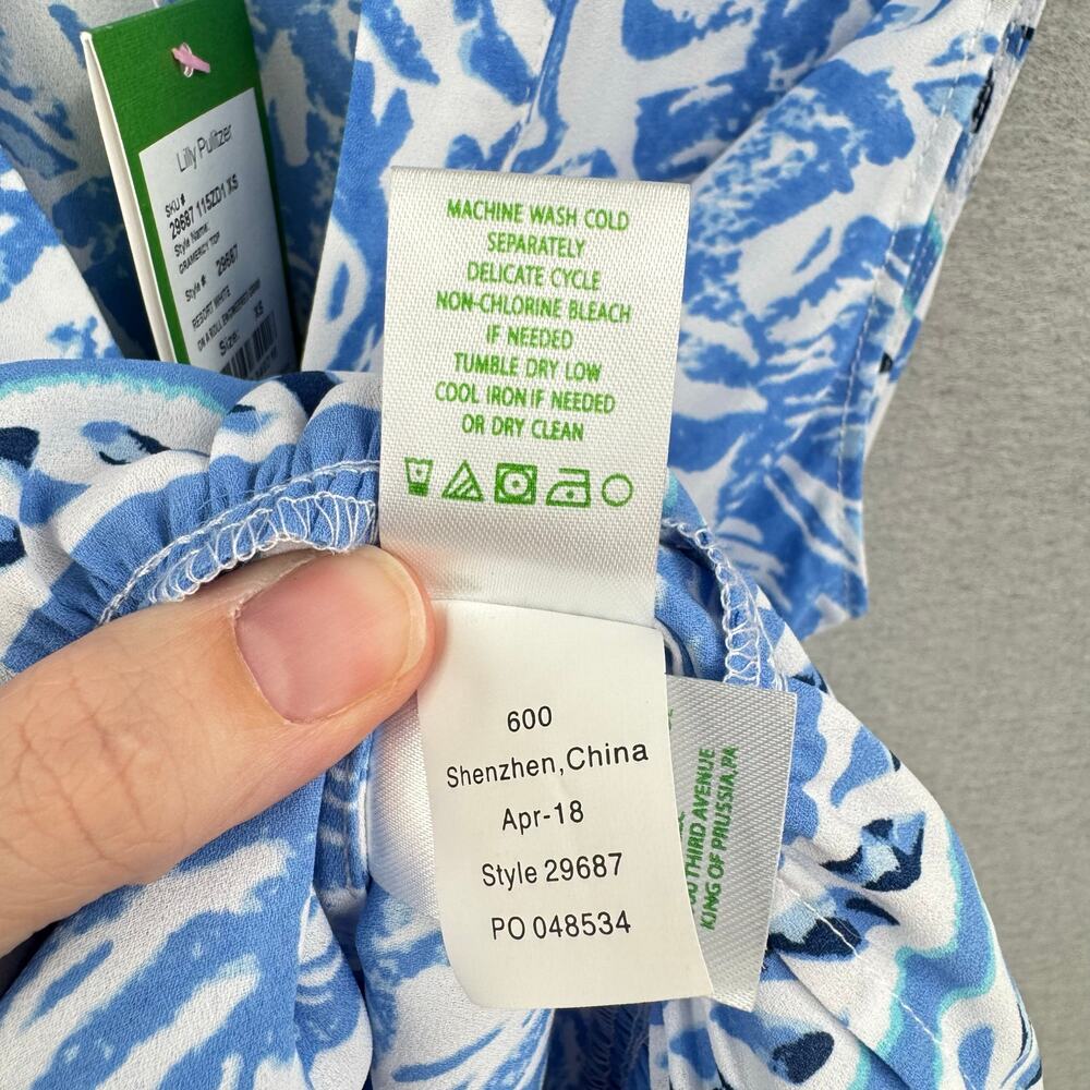 Lilly Pulitzer NWT Gramercy Resort White Blue Print Sleeveless Top Peplum Tank - Picture 11 of 11